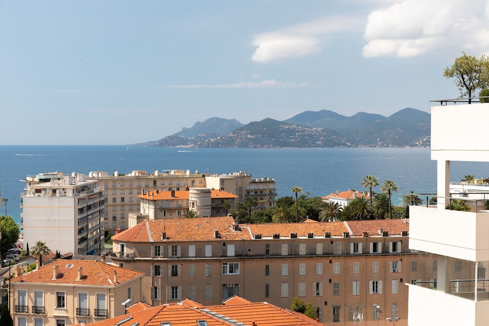 Superior Room, Sea View thumbnail 5