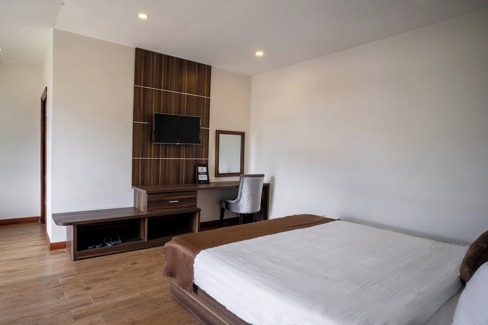 Superior Room - Photo 12