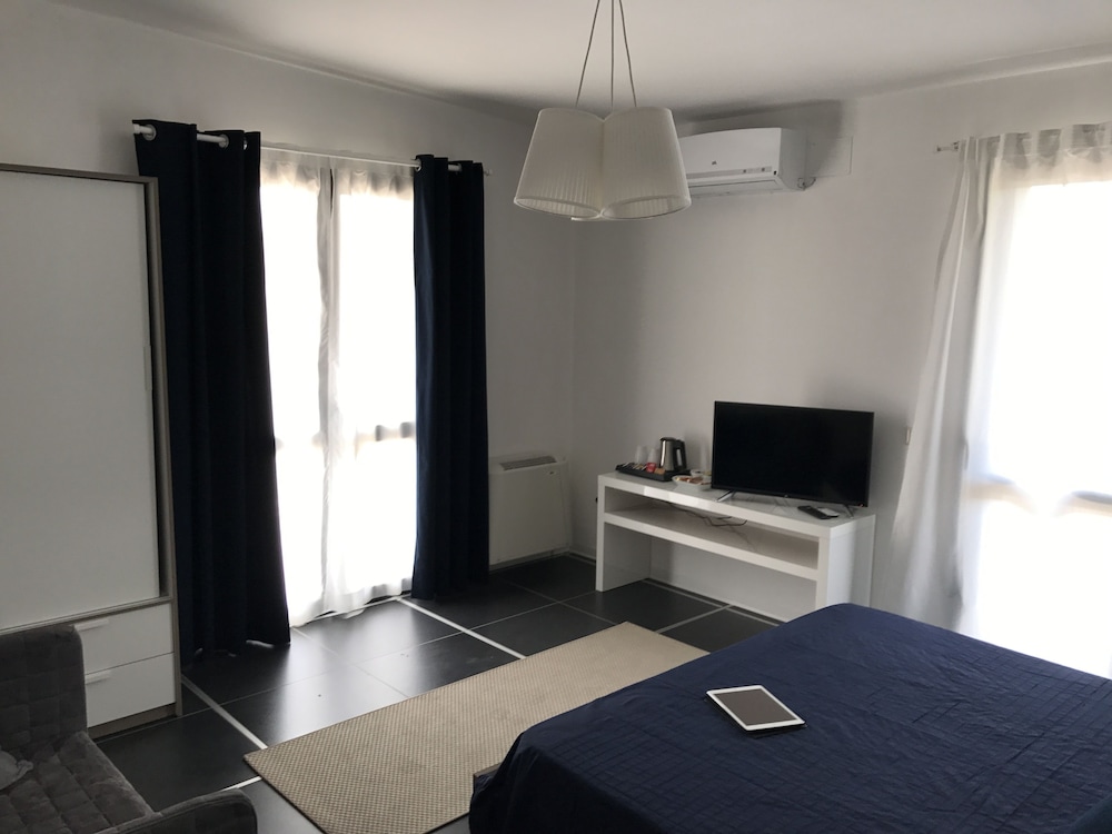 Superior Double Room, Jetted Tub photo 2