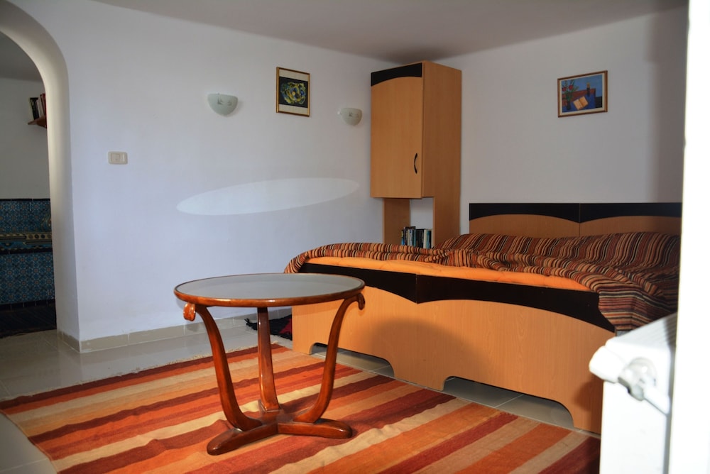 Family Apartment, 1 Bedroom, Beachside photo 1