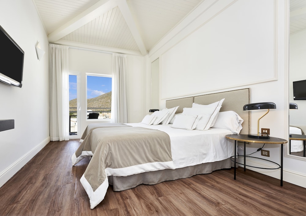 Standard Double Room, Balcony - Photo 3