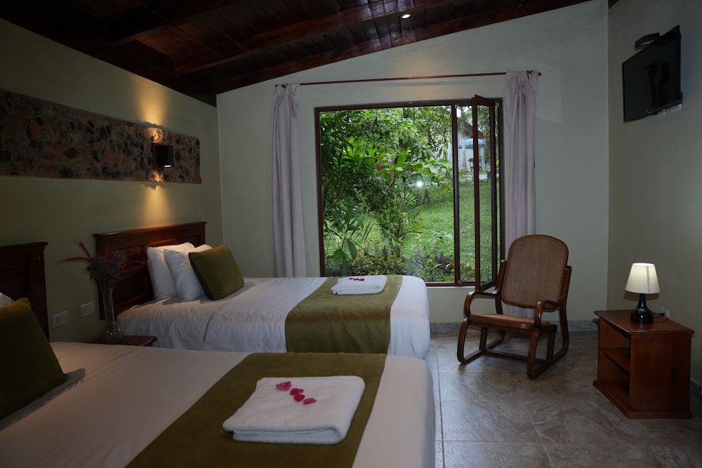 Superior Room, 2 Double Beds, Balcony photo 3