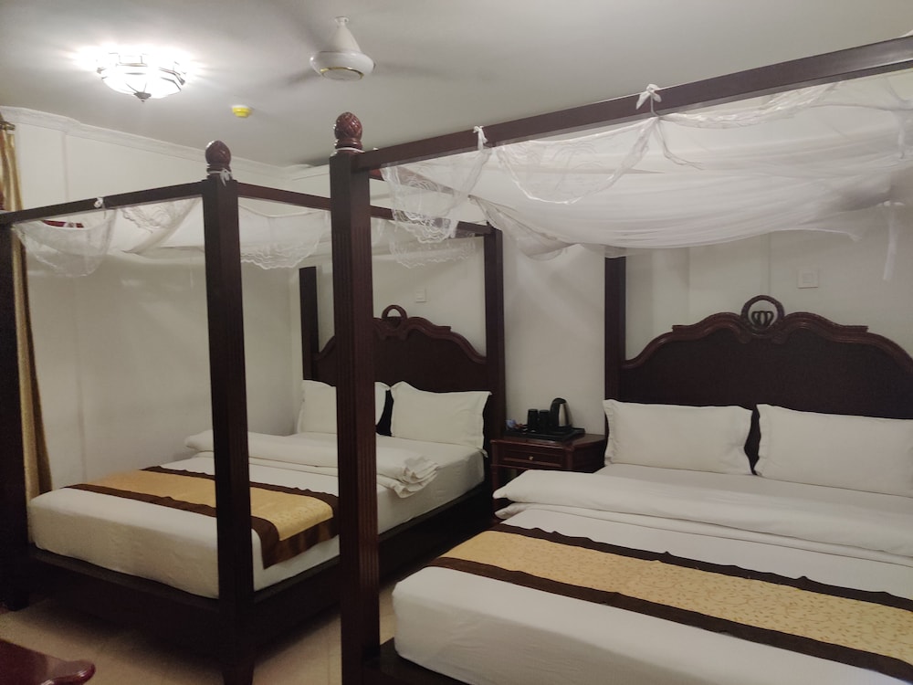 Standard Twin Room photo 3