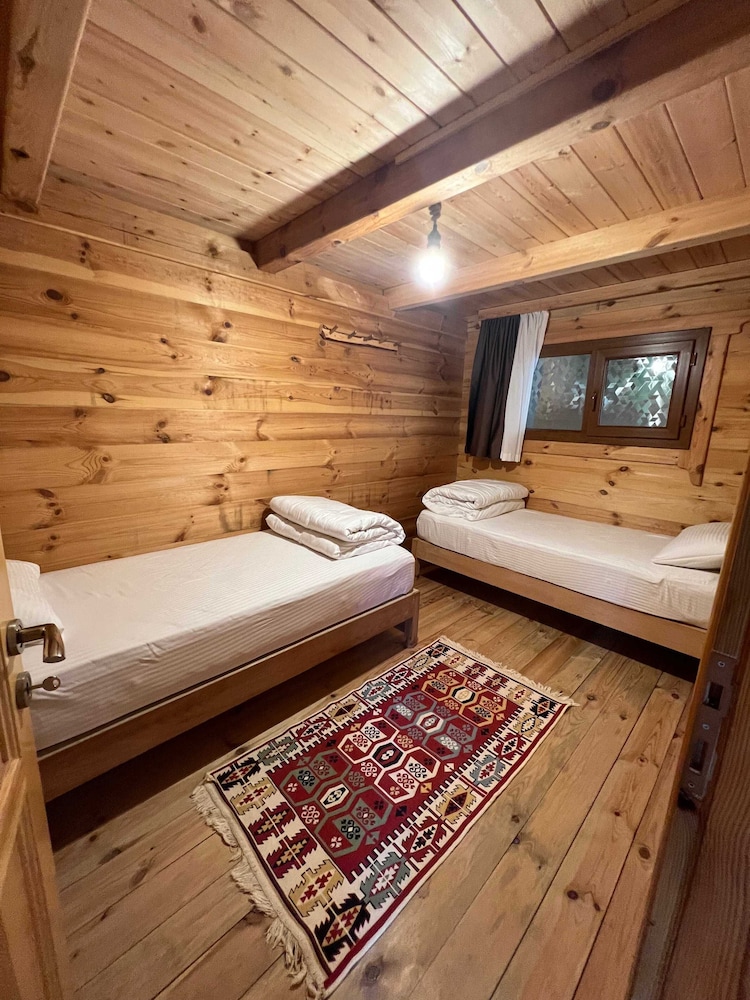 Family Bungalow, 3 Bedrooms, 2 Bathrooms, River View photo 2