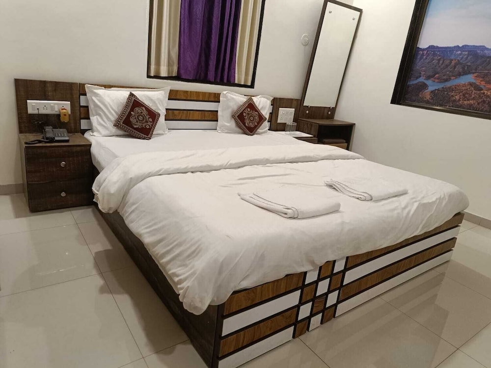 Deluxe Room with Forest View