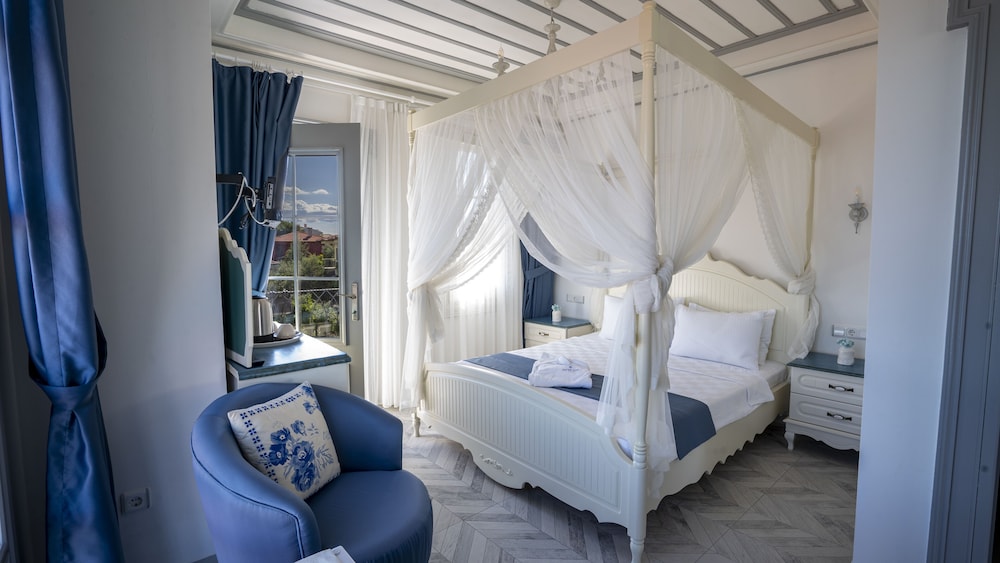 Deluxe Room, 1 Queen Bed