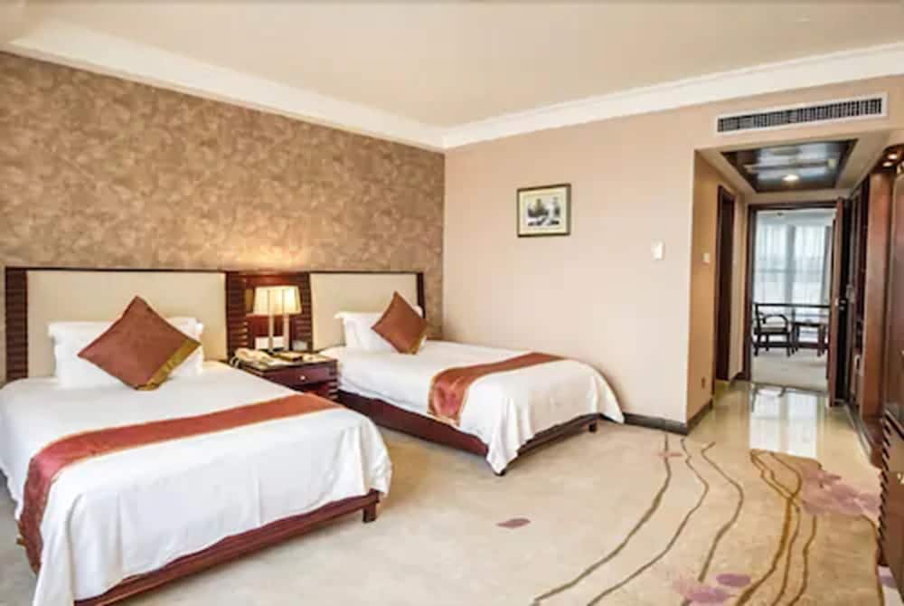 Executive Twin Room, Lake View photo 3