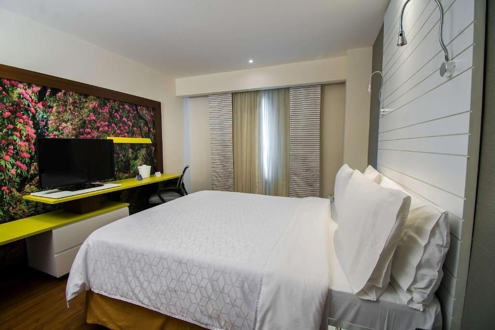 Room, 1 Queen Bed, Non Smoking - Photo 1
