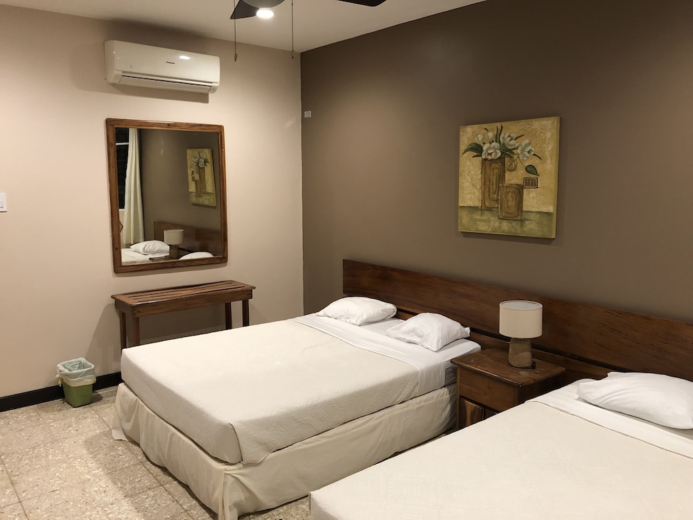 Quadruple Standard Room photo 2