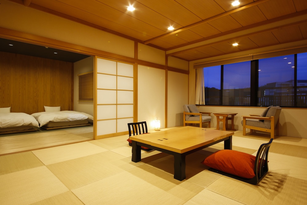 Japanese Style Room with Open Air Bath (Bed and Futon) photo 3