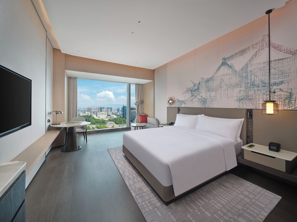 Executive Room, 1 King Bed