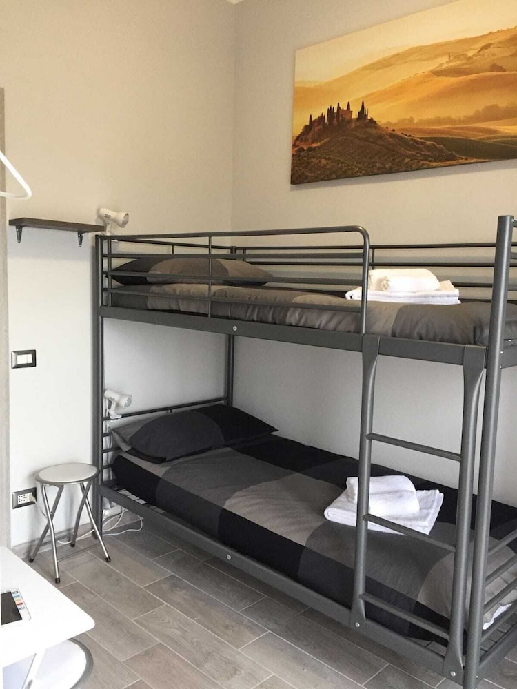 Twin Room, Balcony
