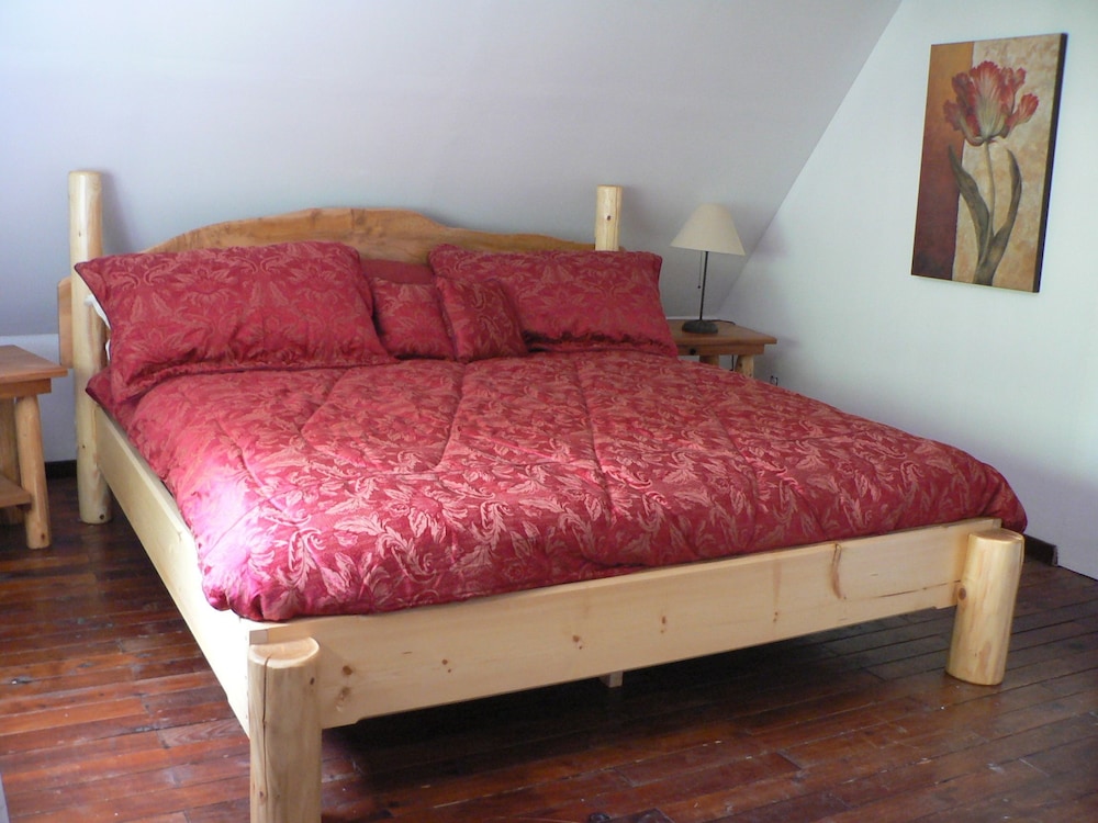 Cottage, 2 Bedrooms, Kitchen (with Loft Staircase) photo 2
