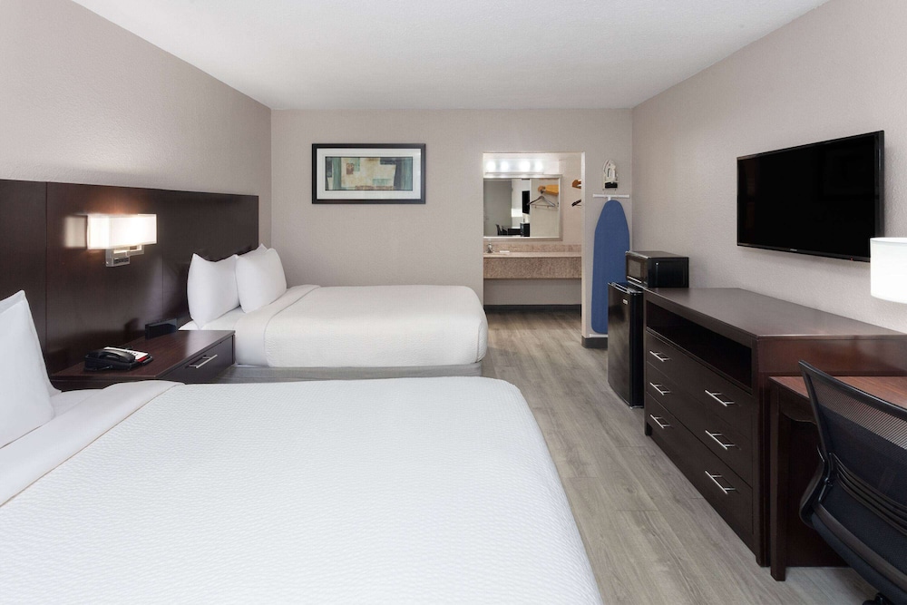 Double Room, 2 Double Beds, Refrigerator photo 1