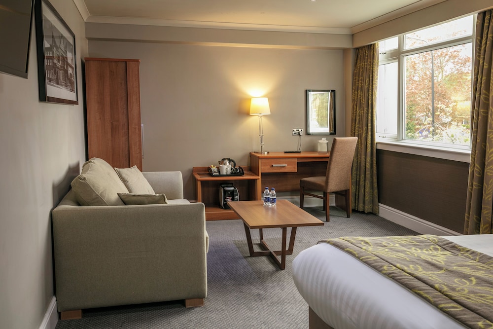 Executive Room, 1 King Bed, Non Smoking (with Sofabed) photo 2