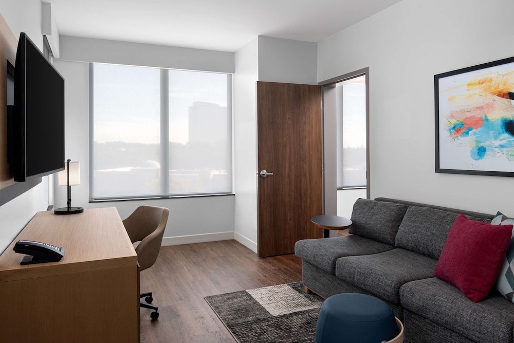 Suite, 1 King Bed with Sofa bed, Accessible (With Shower) - Photo 3