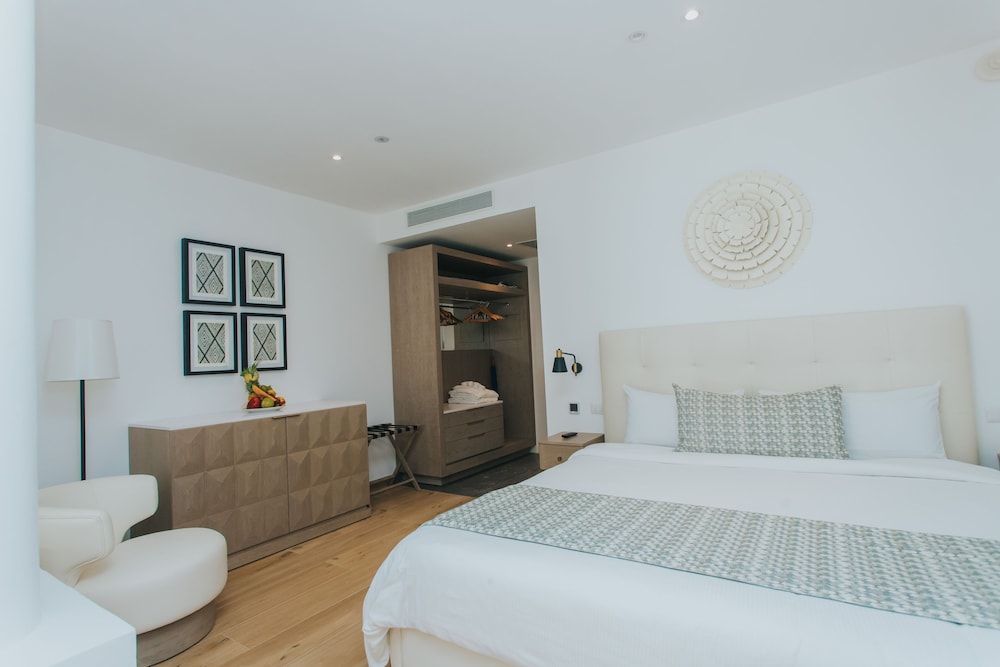Family Club Junior Suite - Photo 22