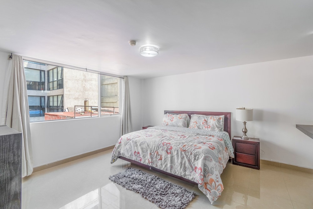 Deluxe Apartment photo 2