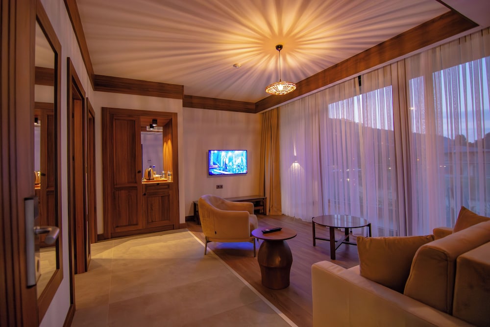 Business Suite photo 1