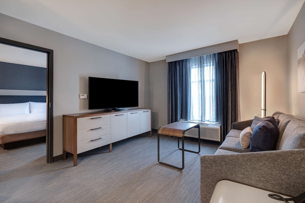 Suite, 1 Bedroom photo 3