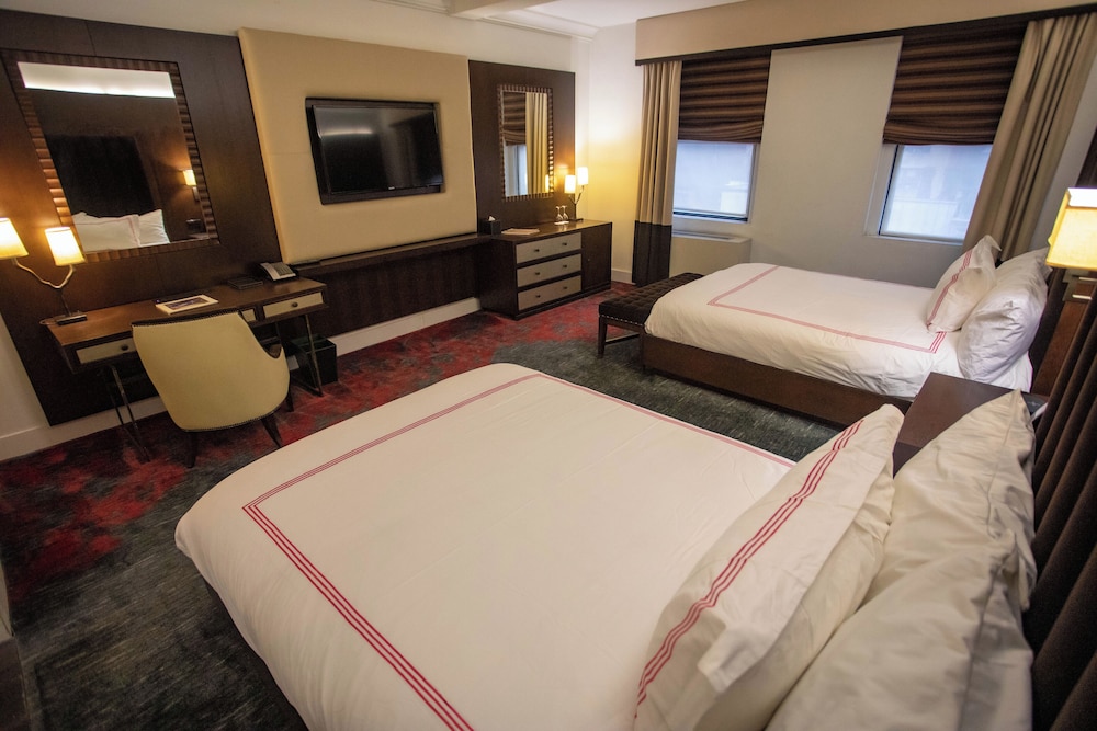 Deluxe Quadruple Room photo 2