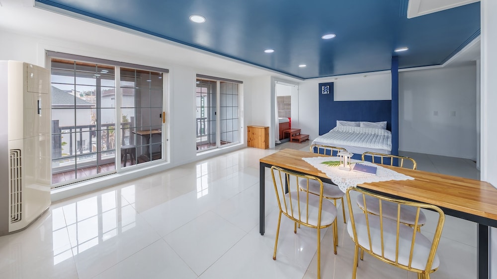 Basic Room, 1 Bedroom (A,Stay8 (Spa/Private BBQ))