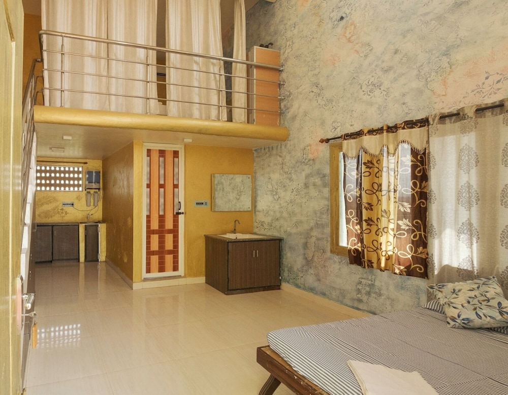 Suite, Balcony, Mountain View photo 1