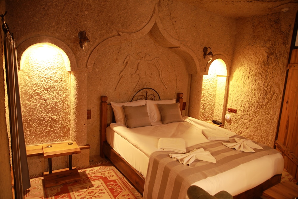 Deluxe Room - Photo 3