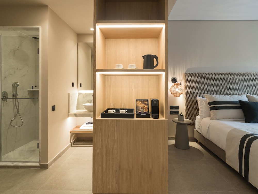 Suite, 1 Bedroom, Sea View photo 2