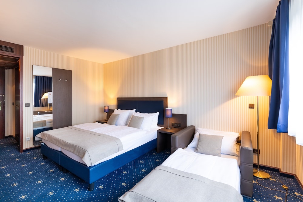 Comfort Triple Room photo 3