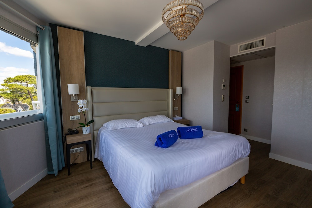 Standard Double Room, Carnac View photo 1