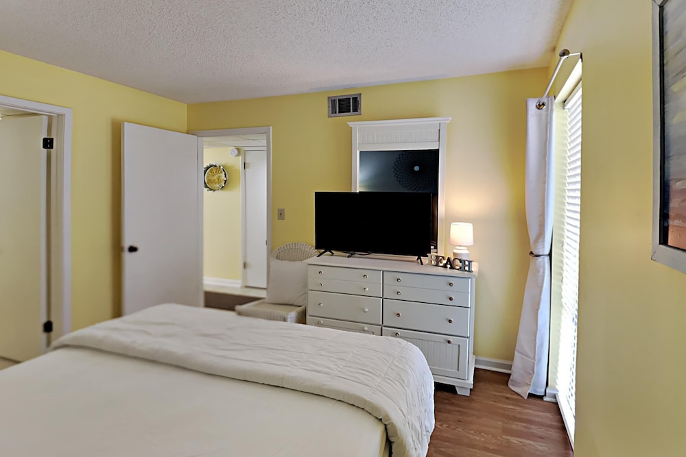 Condo, Multiple Beds, Balcony, Ocean View (#805)