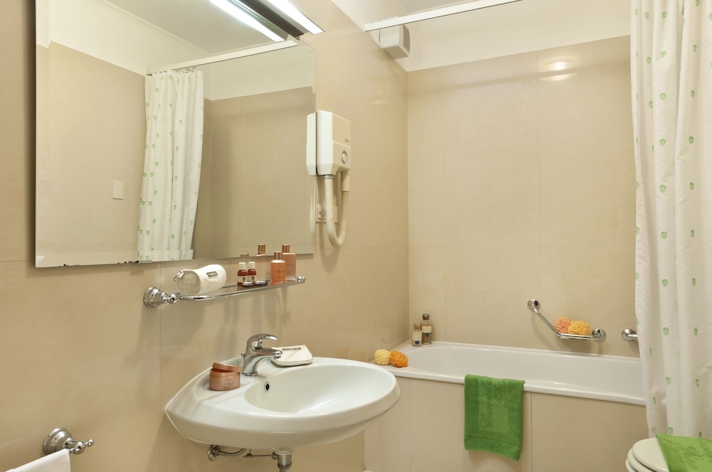 Apartment, 1 Bedroom, Partial Lake View (4 pax) photo 2