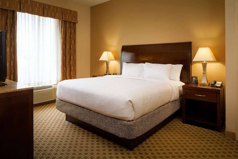 Room, 1 King Bed, Accessible (Hearing) - Photo 3