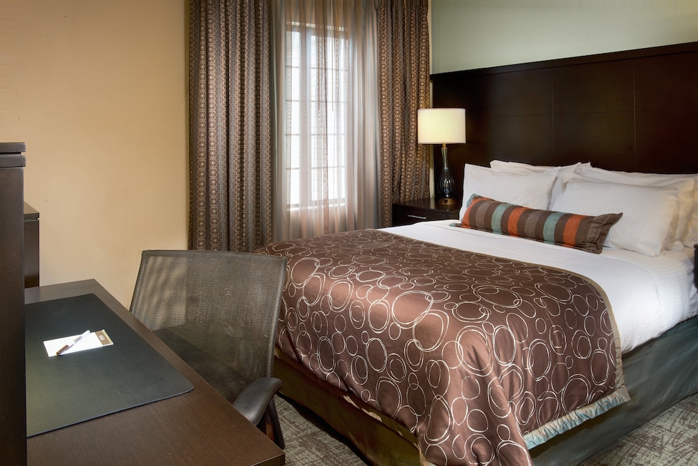 Suite, 1 Bedroom (1 King Bed) - Photo 3