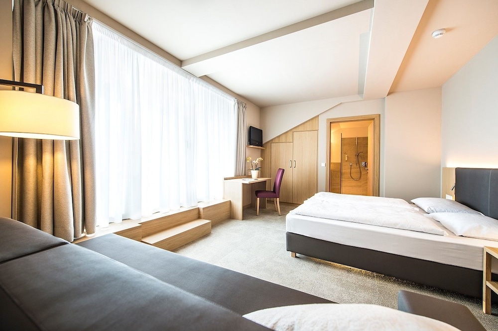 Junior Suite - Photo 1