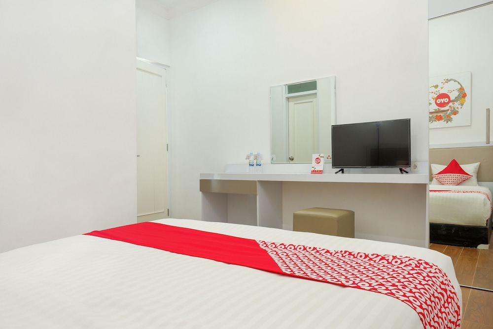 Deluxe Double Room - Photo 8