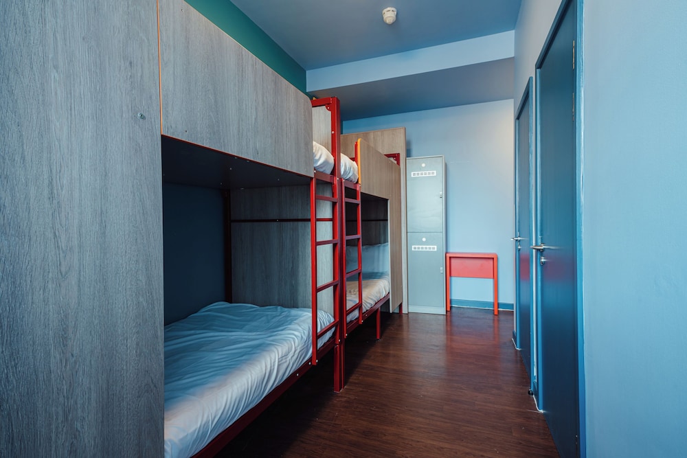 Room for 6 - Photo 6