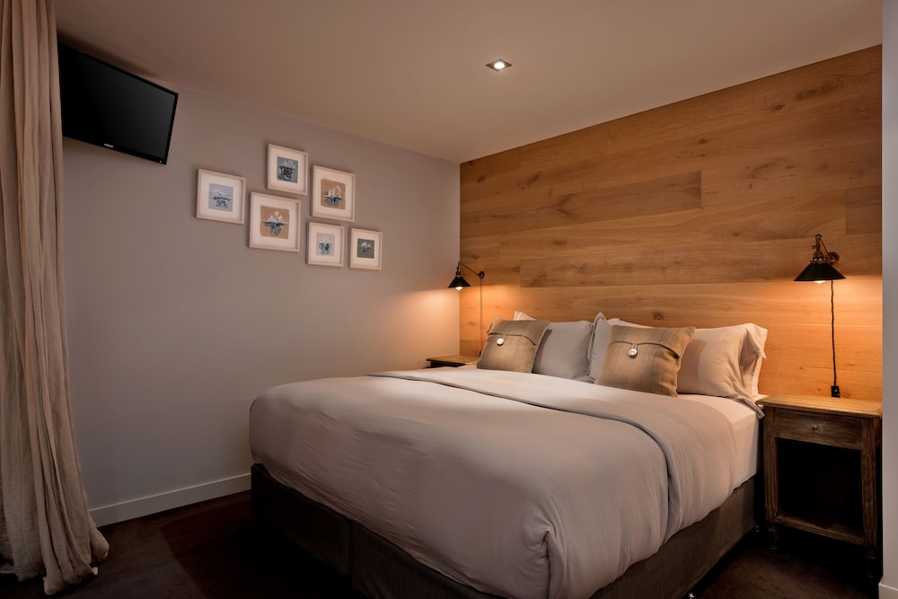 Little Nanook – Luxury Studio Apartment photo 1