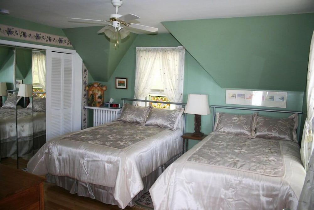 Room, 1 Queen Bed And 1 Sofa Bed, Ensuite, Ocean View (East Wing Room)