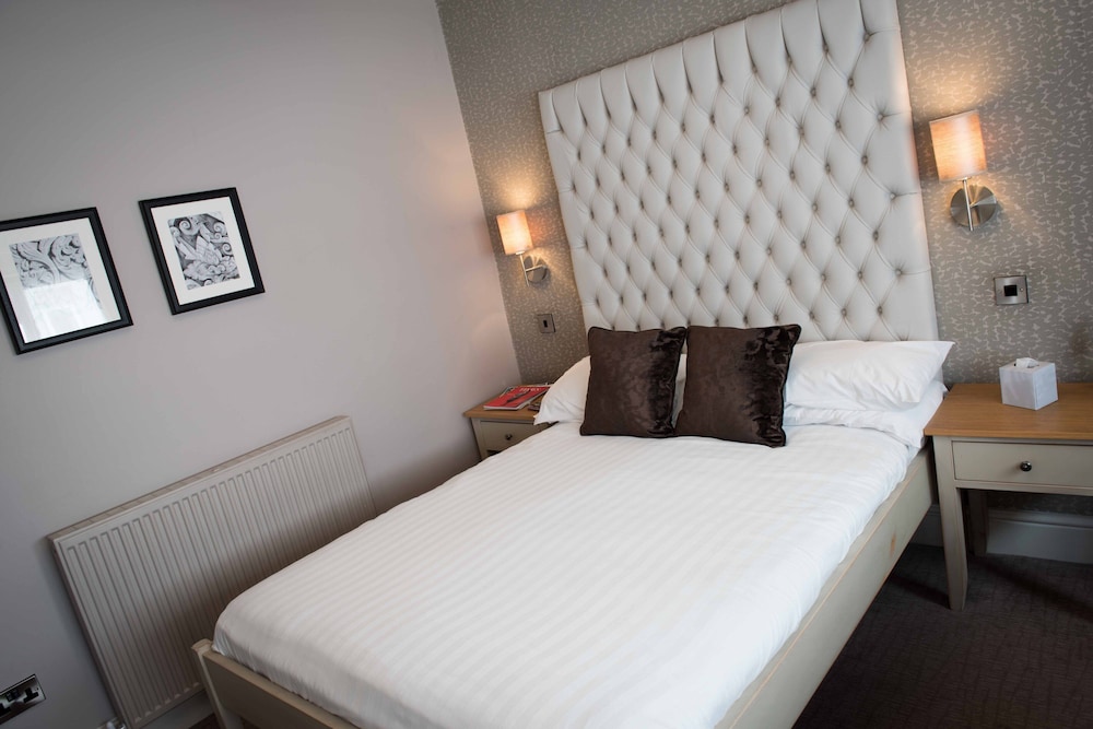 Standard Double Room, Ensuite - Photo 3