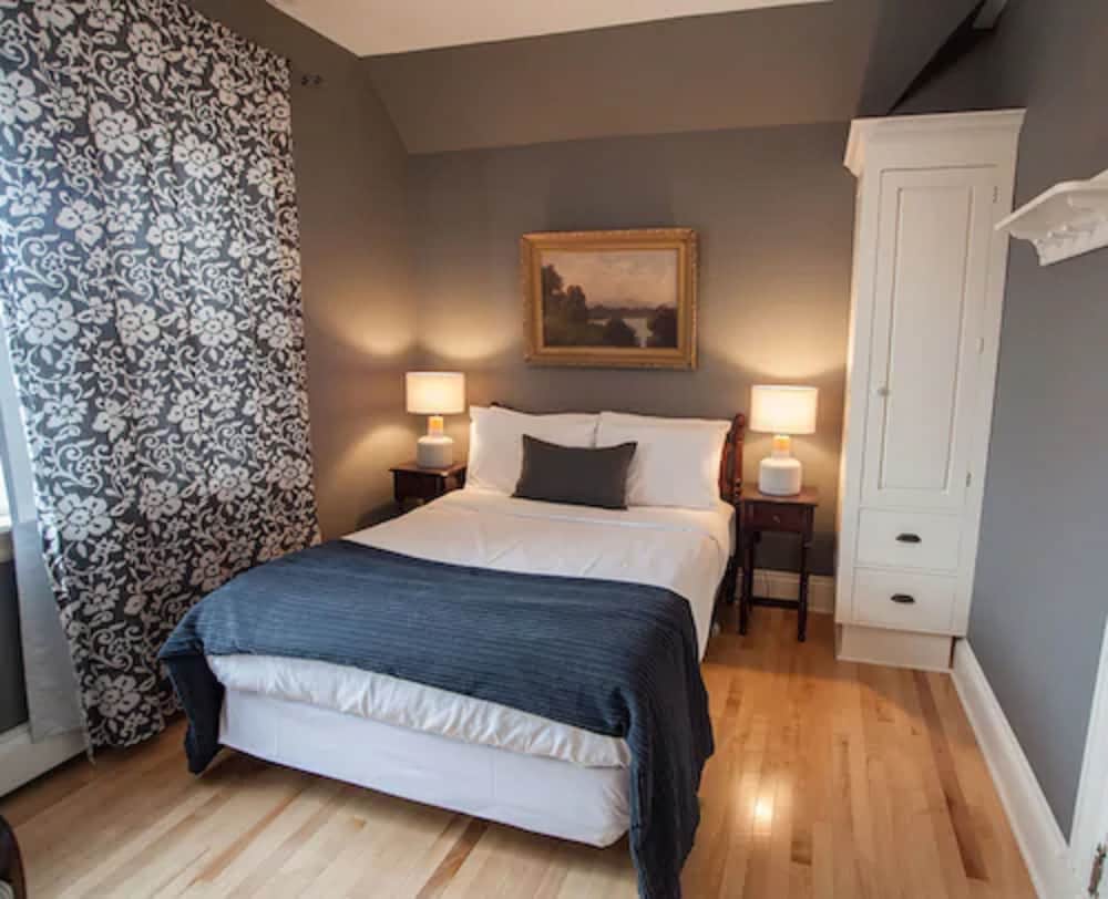 Economic Single Room with 1 Double photo 1