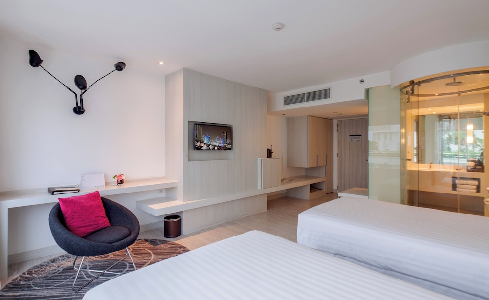 Deluxe Twin Room, City View photo 1