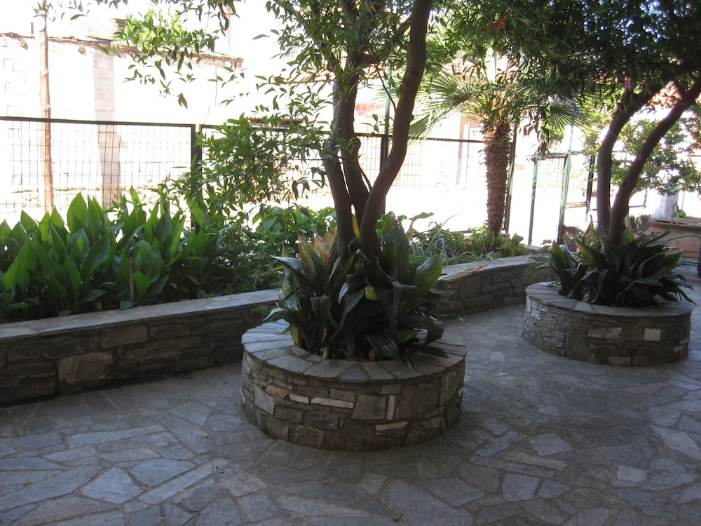 Family Apartment, 1 Bedroom, Garden View, Ground Floor photo 2
