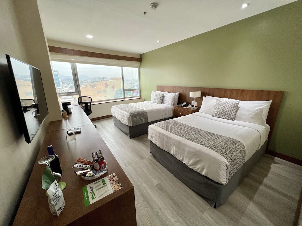 Standard Room, 2 Double Beds - Photo 4