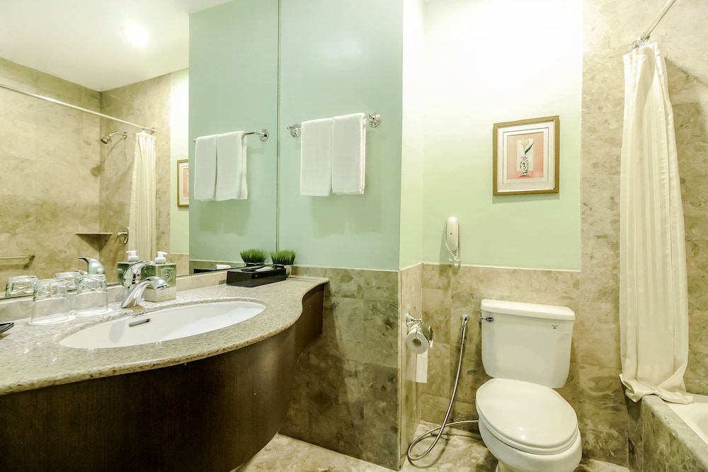 Deluxe Room - Photo 5