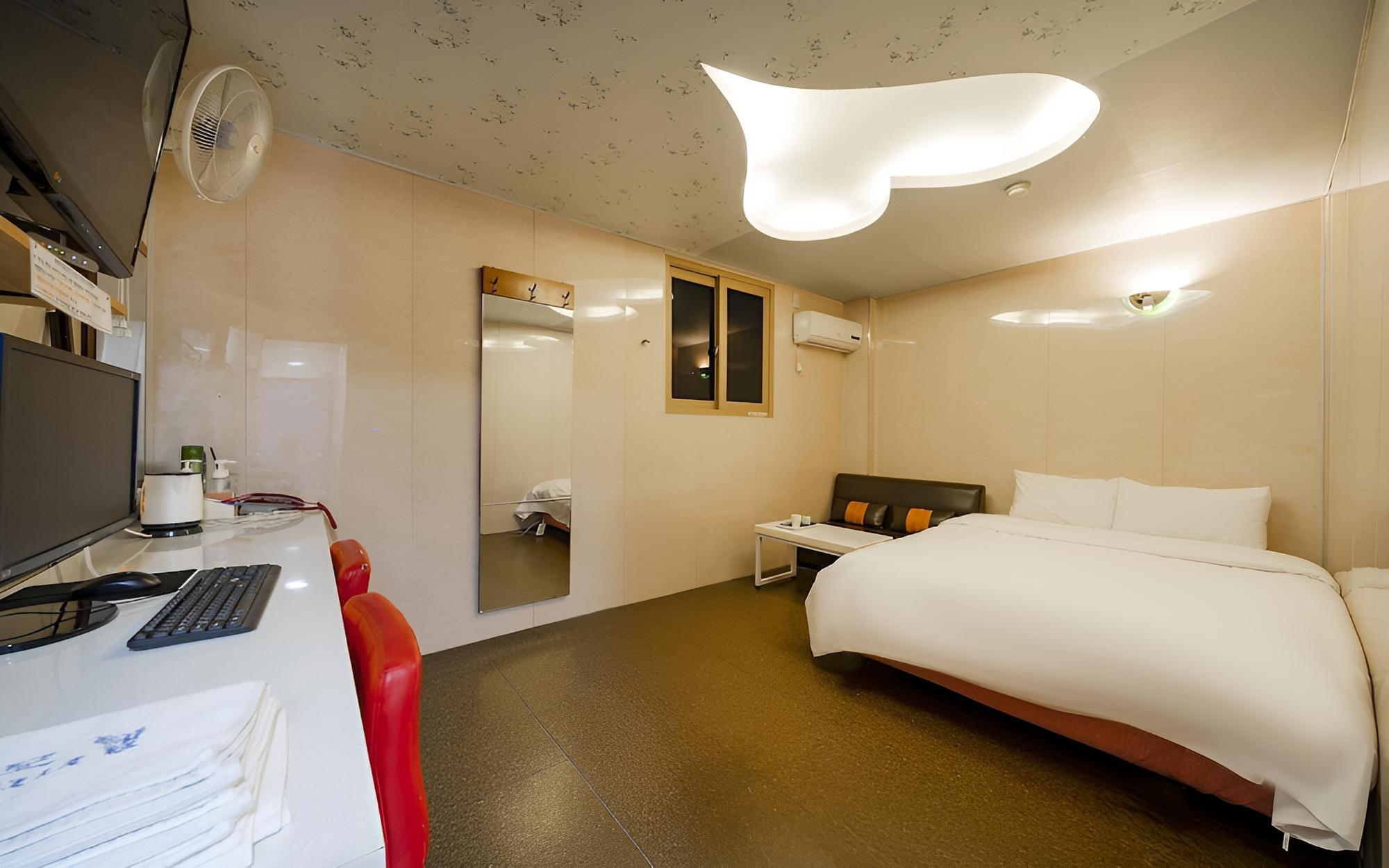 Room (Semi-Special Room (Bathtub OTT))