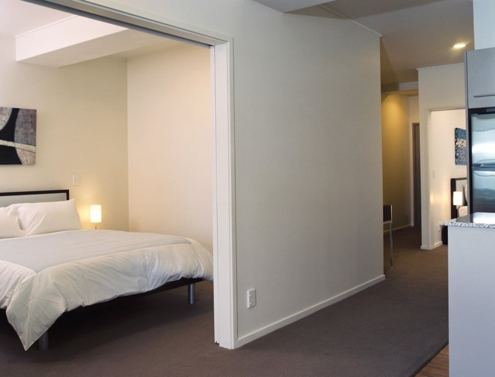 Apartment, 2 Bedrooms - Photo 1