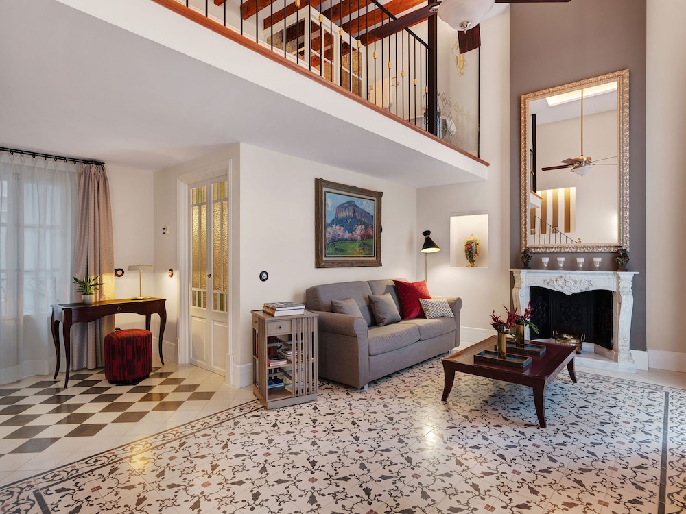 Suite Duplex with Spa Access