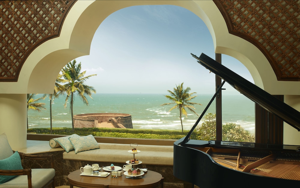Deluxe Room, 1 King Bed, Sea View (Sitout) - Photo 2